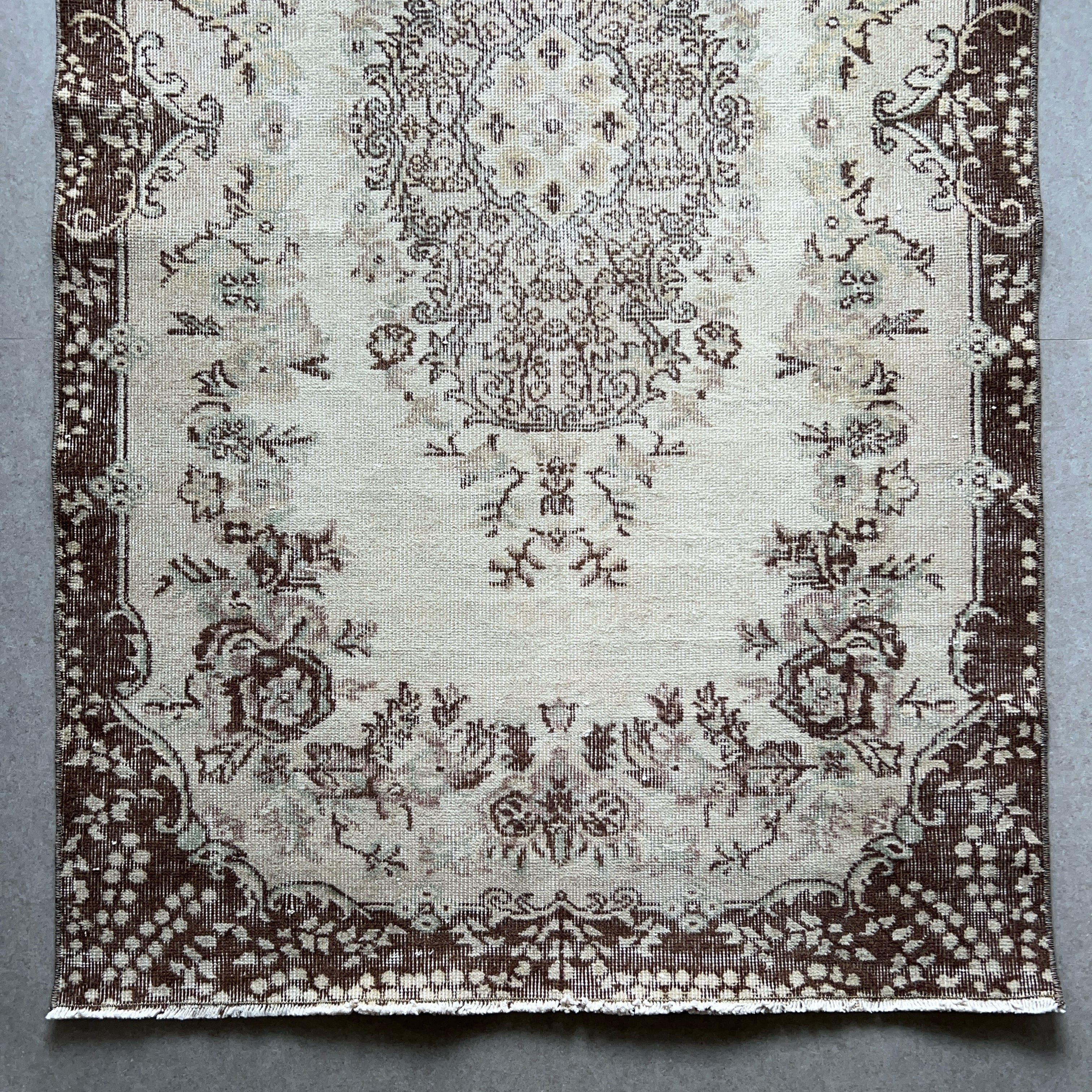 Vintage rug〈Brown Medalion〉203×112/ヴィンテージラグ トルコラグ