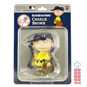 メディコム UDF MLB × ピーナッツ ニューヨーク ヤンキース チャーリーブラウン ビニールフィギュア 未開封