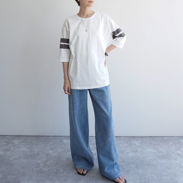 袖ラインプリントTシャツ