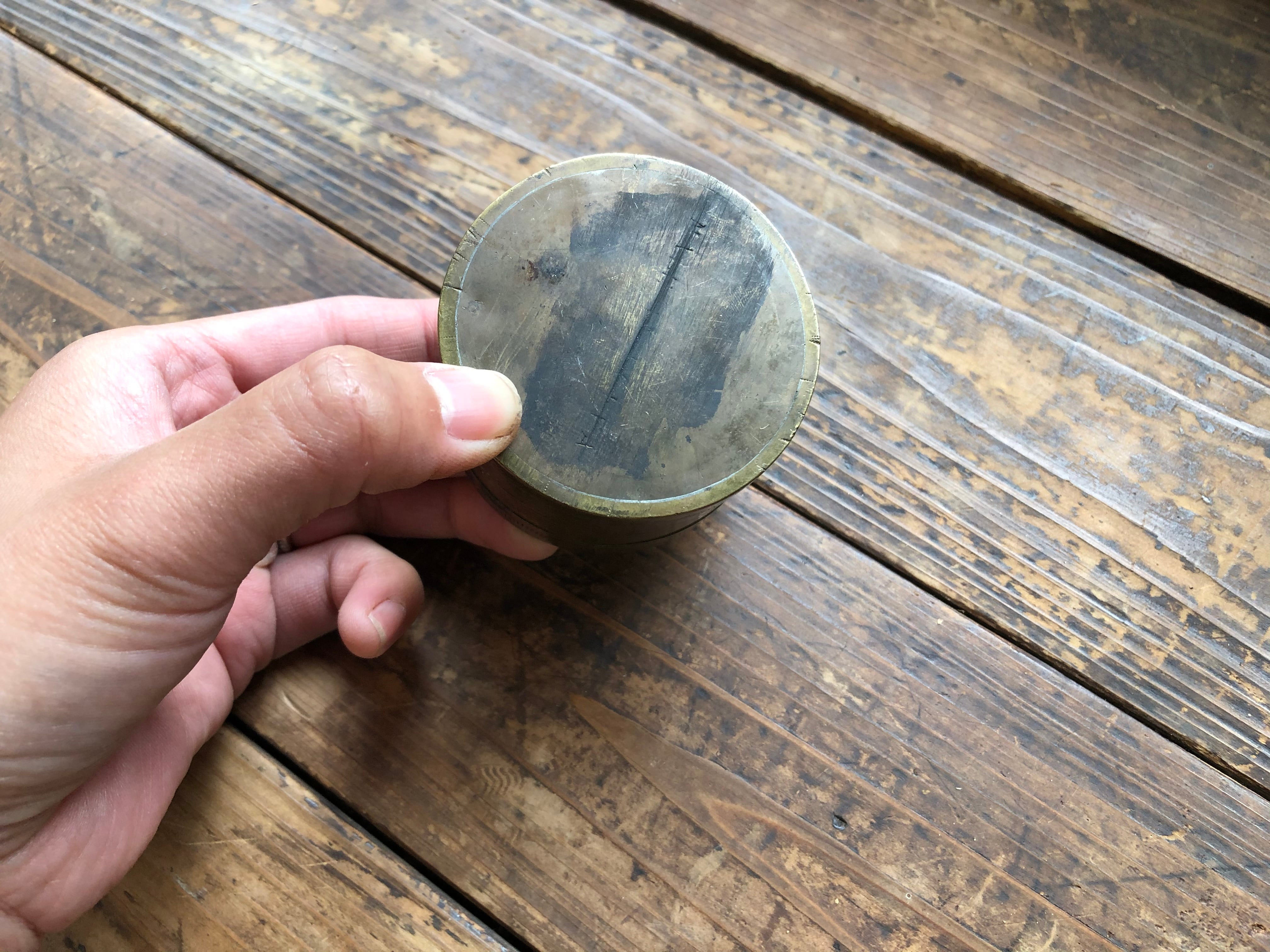 古い真鍮の小物入れ 骨董品 ビンテージ アンティーク 古道具 | plants