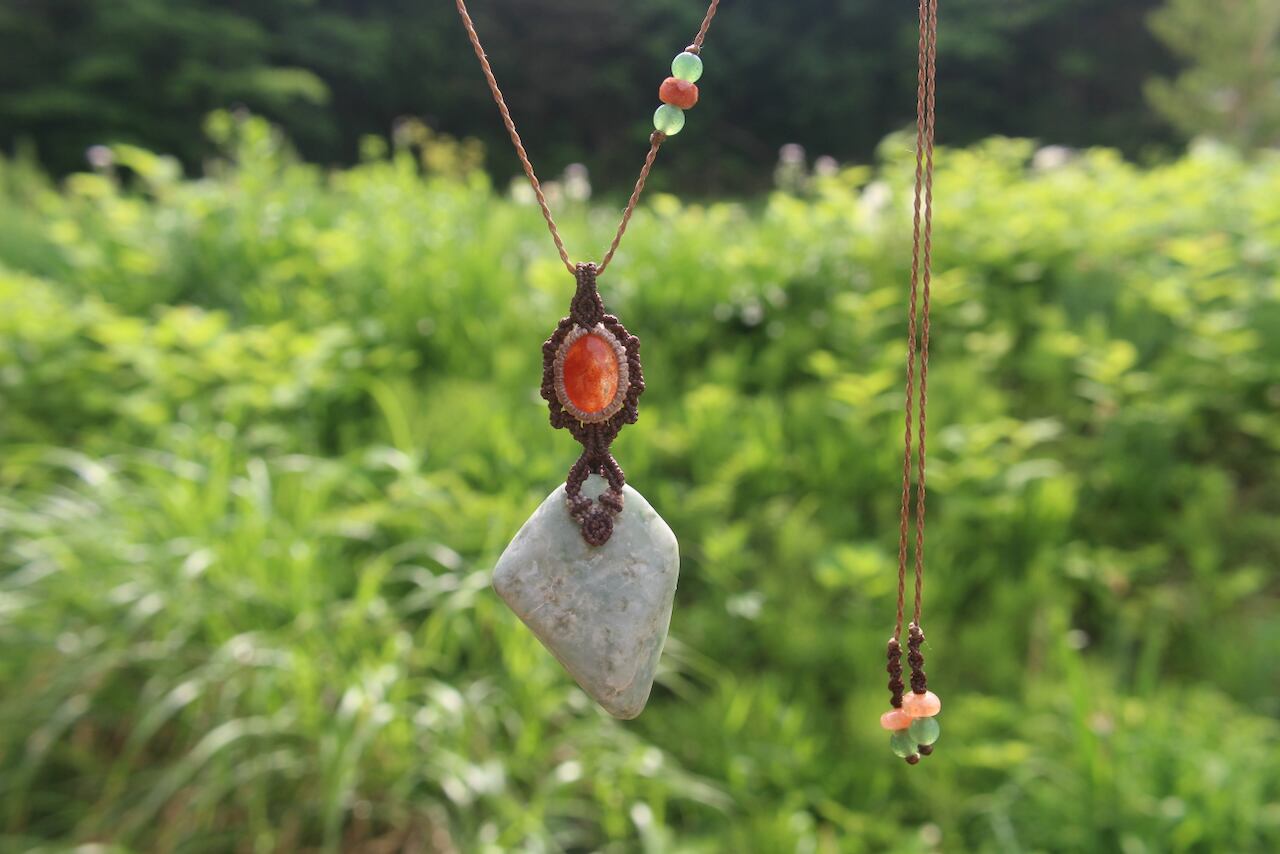 Itoigawa Jade & Sunstone micro macrame pendant