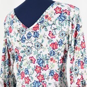【美品 フラメンコ衣装】ホワイト ワンピース ドレス ミニ丈 ボランテ 軽い 薄い 花柄 青 赤 カントリー レッスン 練習着