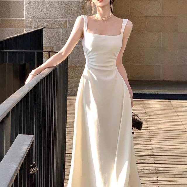 【パーティードレス】大きいサイズ パーティードレス レディース おしゃれ ミモレ 結婚式 お呼ばれドレス 結婚式のお呼ばれ 着痩せ 体型カバー ワンピース エレガント シンプル ワンピース 20代 30代 40代 50代 成人式 同窓会 卒業式 入学式 卒園式 入園式 謝恩会 婚活 食事会 顔合わせ 演奏会 発表会 袖あり 体型カバー フォーマルドレス 結婚式フォーマル お呼ばれ フォーマルワンピース ホワイト 白 ブラック 黒 S M L XL 2XL
