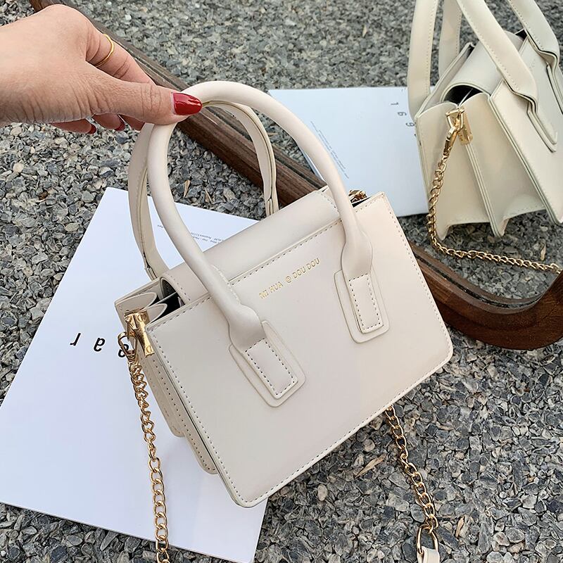 チェーン サマースタイル 夏物 スクウェア メッセンジャーバッグ Tiancai_Wing_Bag47985821030