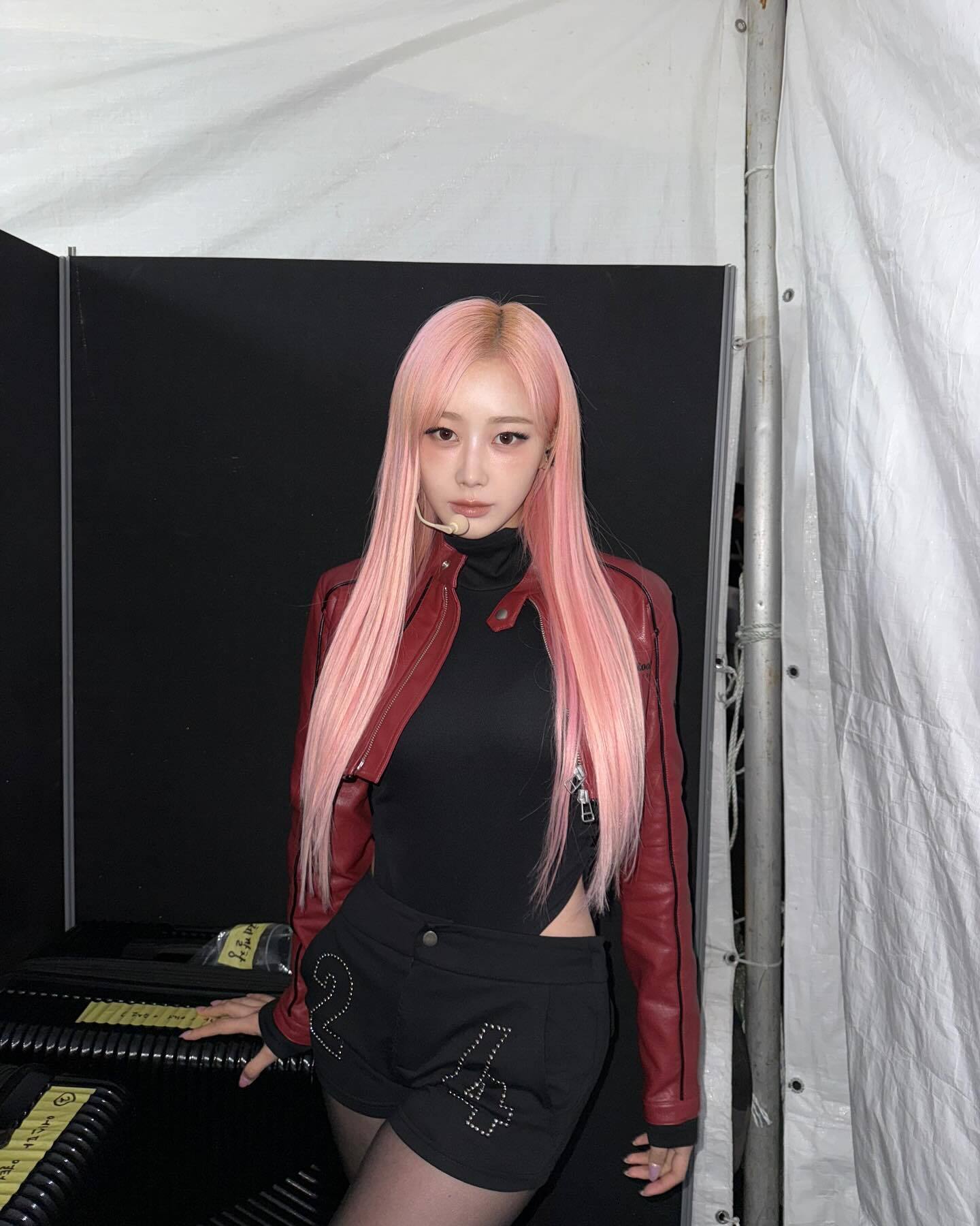 在庫少なめ！☆aespa ジゼル 着用！！【BAD BLOOD】VICTOR CROP RACING