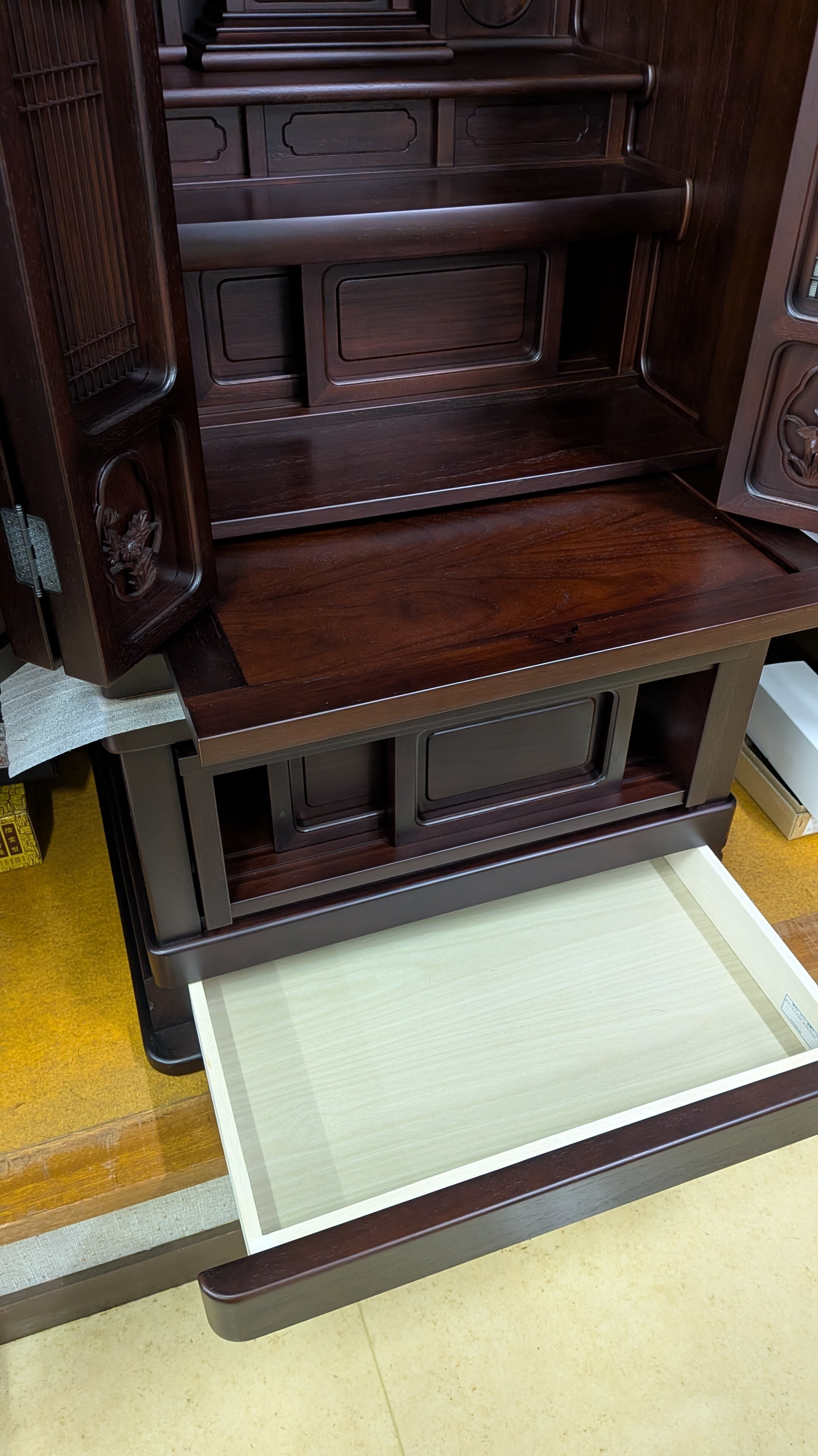 唐木仏壇 紫檀 20号 自社配送 高さ 172cm 幅 69cm 奥行 59cm 仏具付