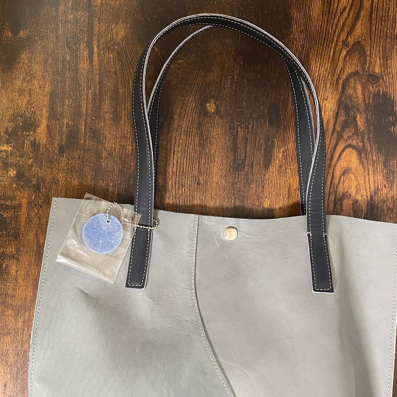 グローブレザー トートバック（縦型） グレー 【国産牛革】