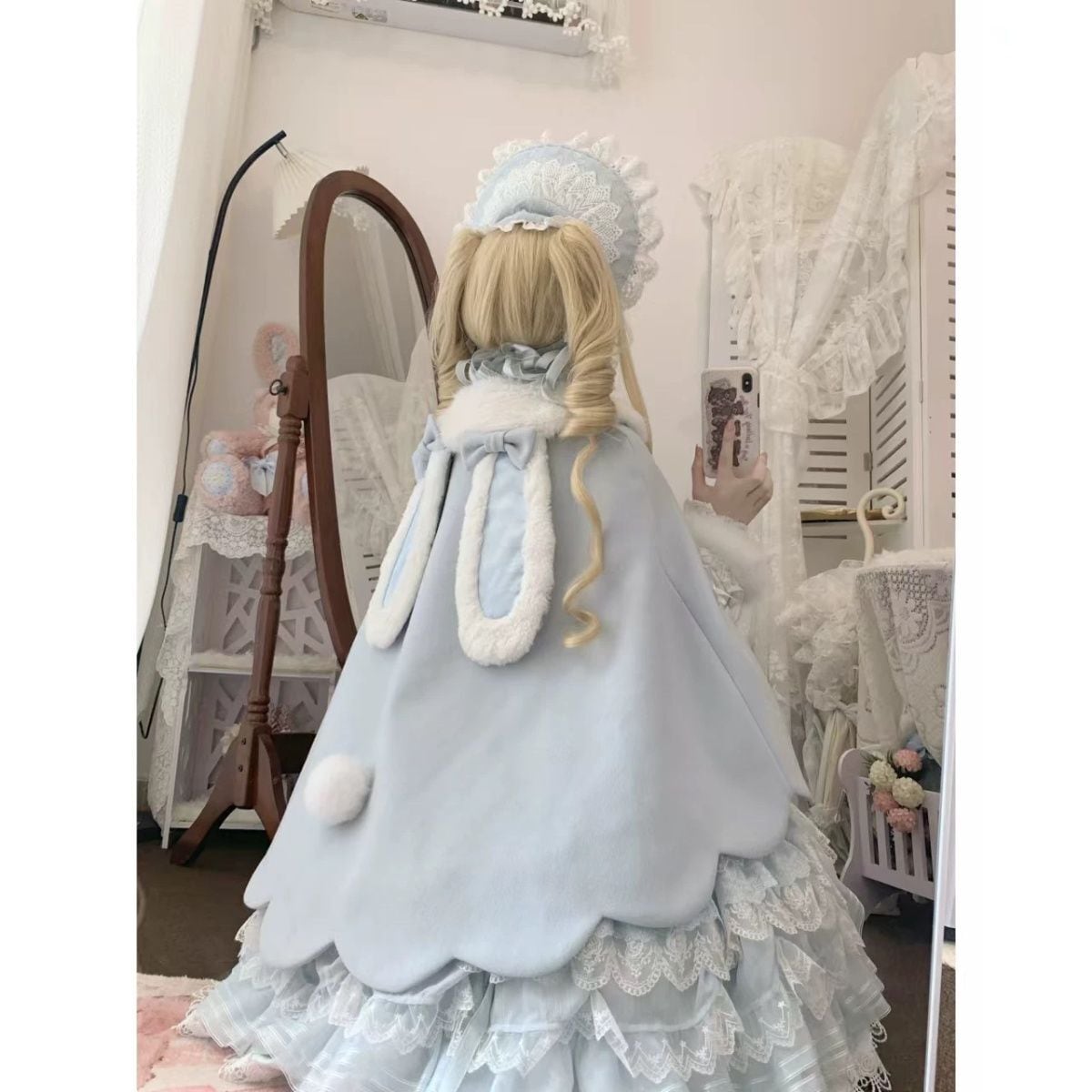 Sweet Princess Cape】ふわふわファーとリボンの魔法 ドーリーな波型裾