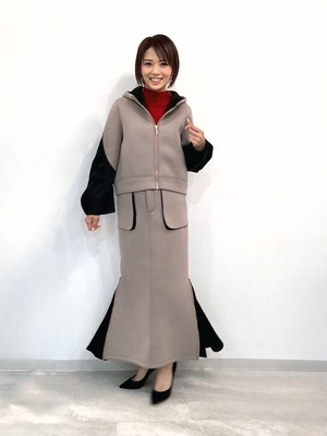 バイカラーハイネックセーター