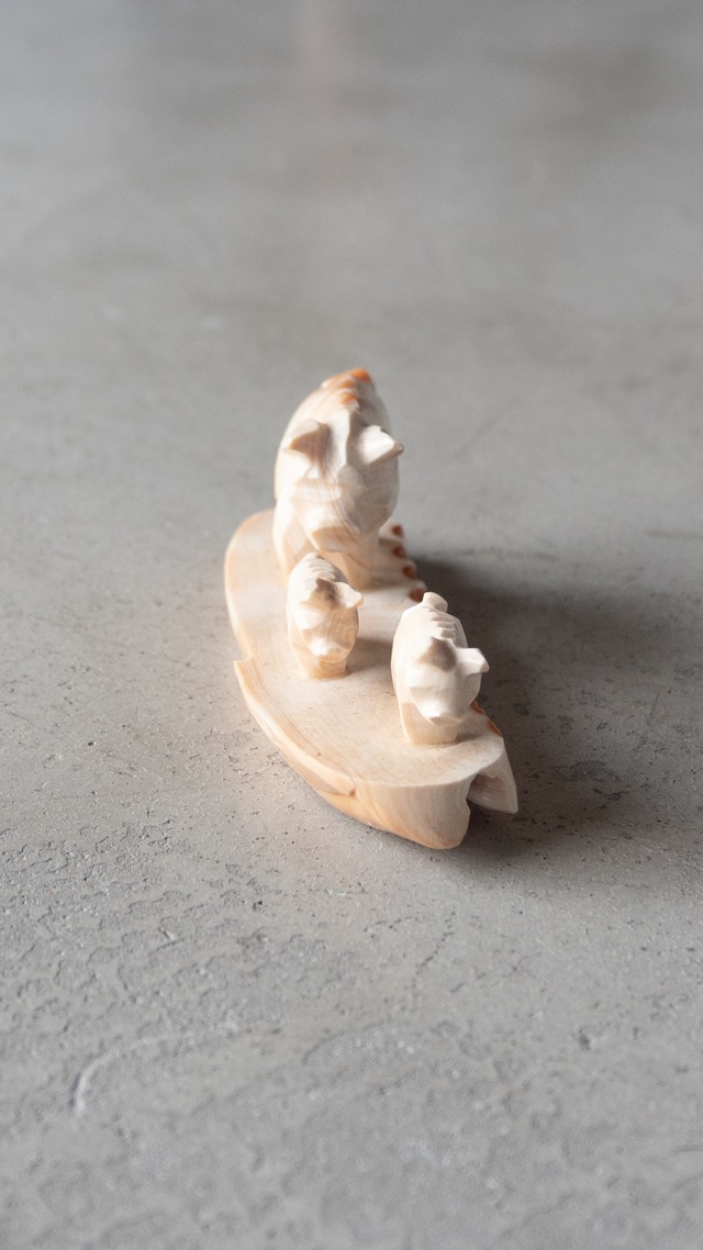 unknown vintage Conch shell pig sculpture ornament