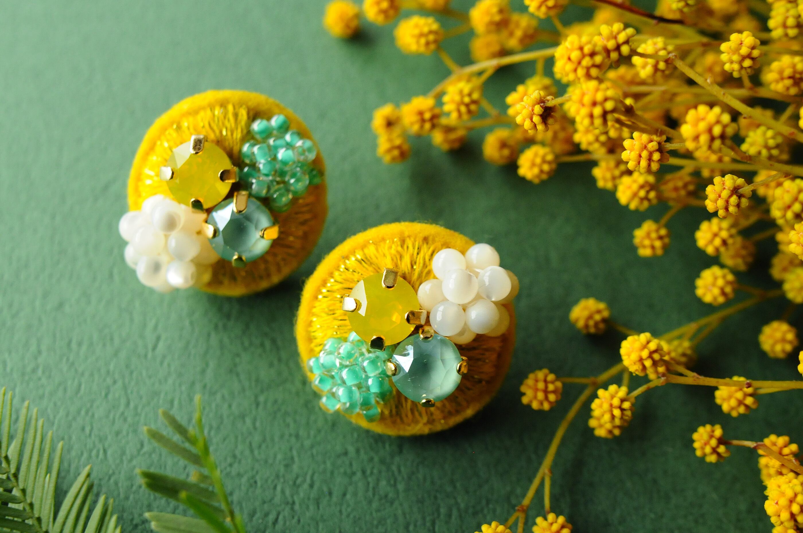 ＜Stella～遊び好きの星～＞刺繍ピアス「ジュエルJewe/ミモザmimosa」★ロングポスト/アレルギー対応変更可能