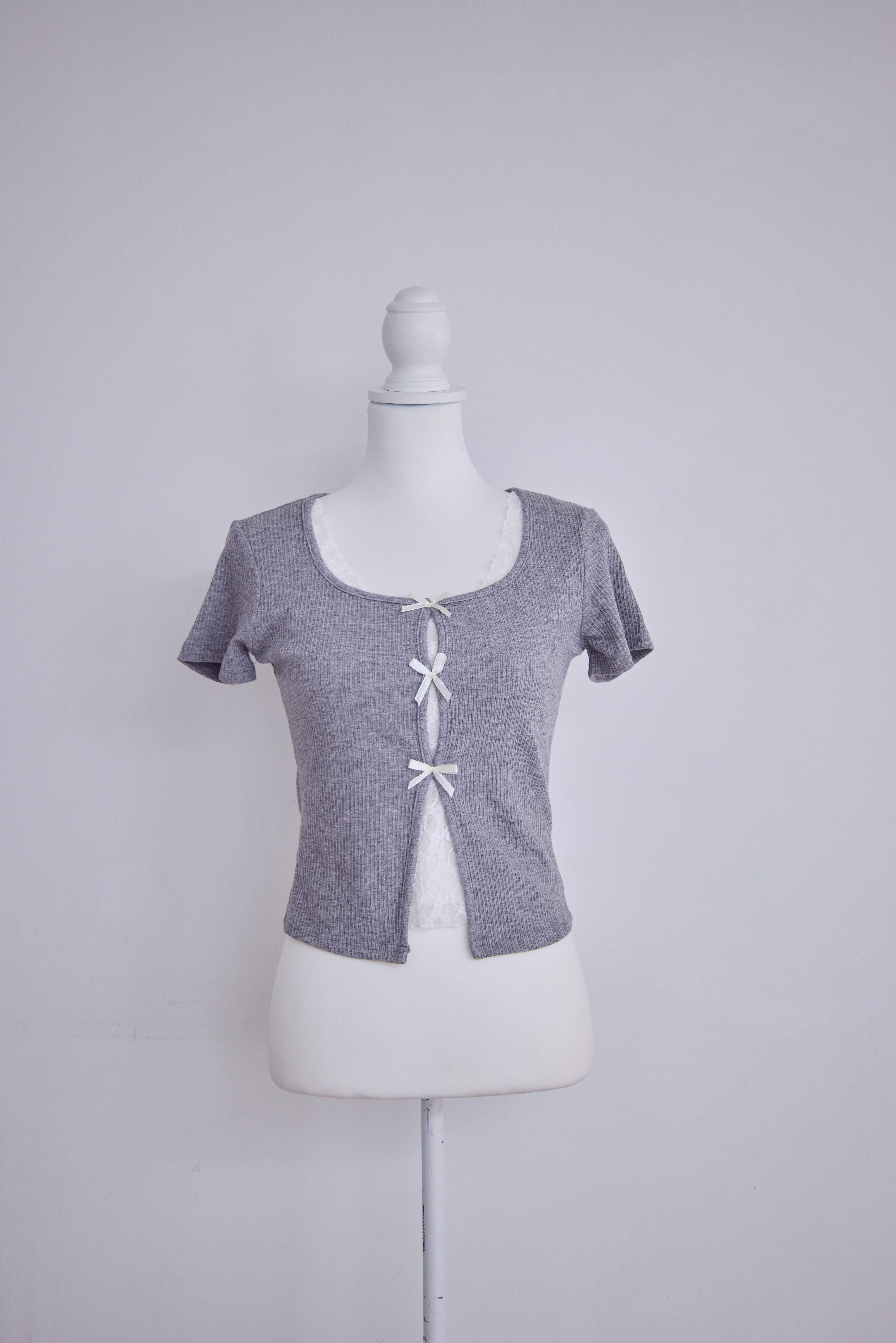 lace layered ribbon tops | Désir et Raison