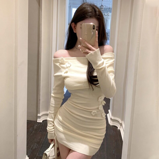 ワンピース セクシー オフショルダー シルエット 膝上 ベージュ