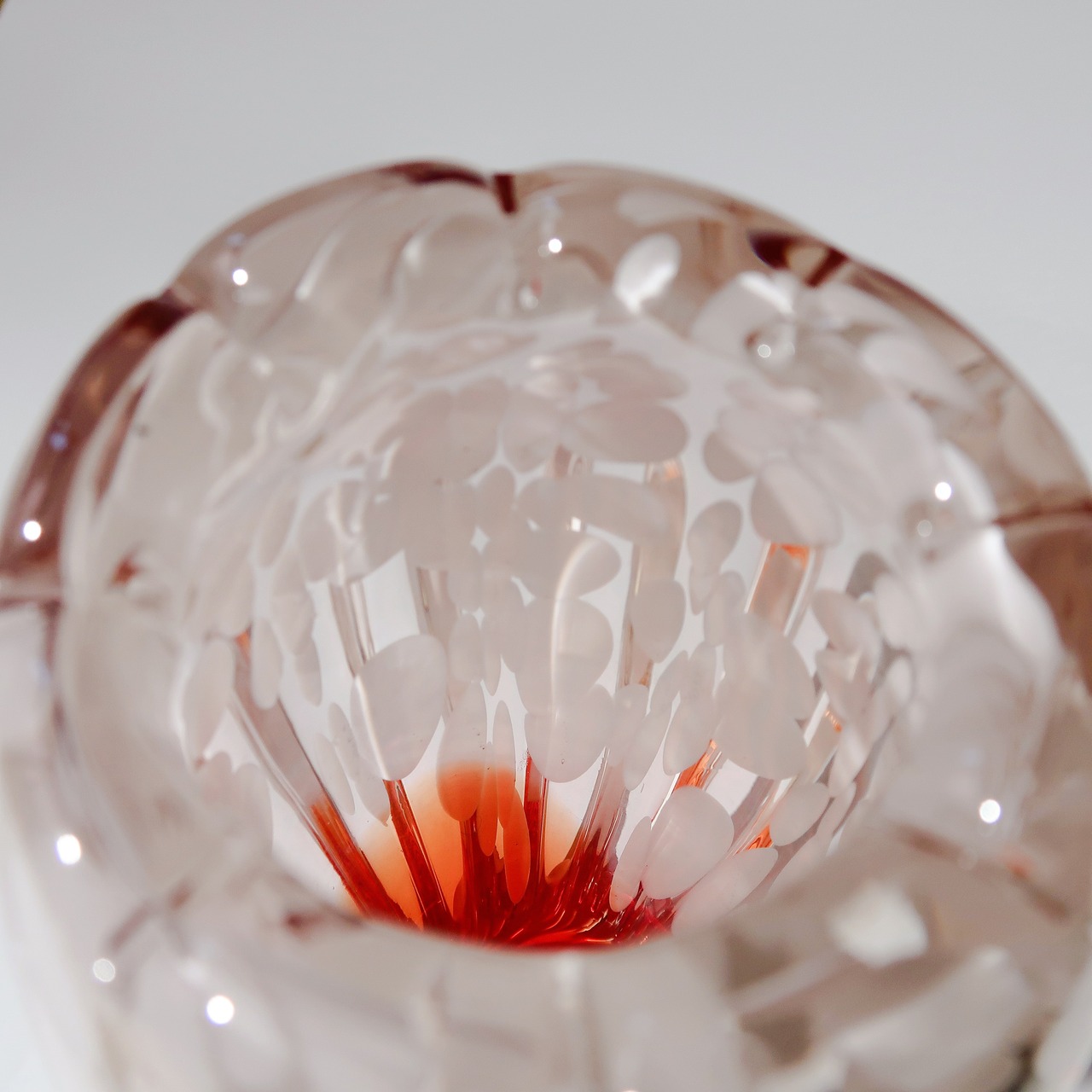 ポップコーンのような花瓶