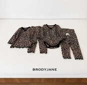 【取寄/韓国直送】Brodyjane キャメルレオセットアップ｜秋服｜ベビー服｜韓国子供服｜26/AT