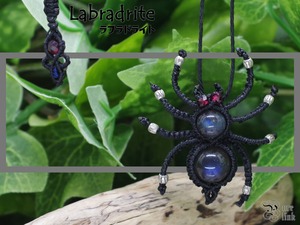 月と太陽を象徴する魔石『ラブラドライト』蜘蛛マクラメ編トップネックレス5
