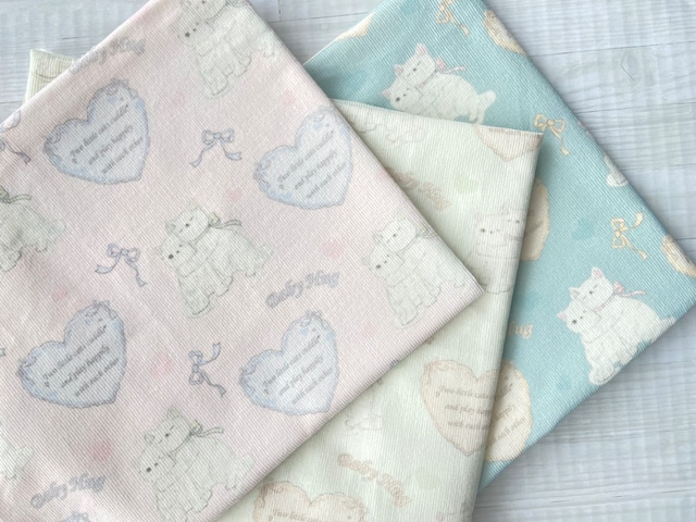 ハートにゃんこのコーデュロイ