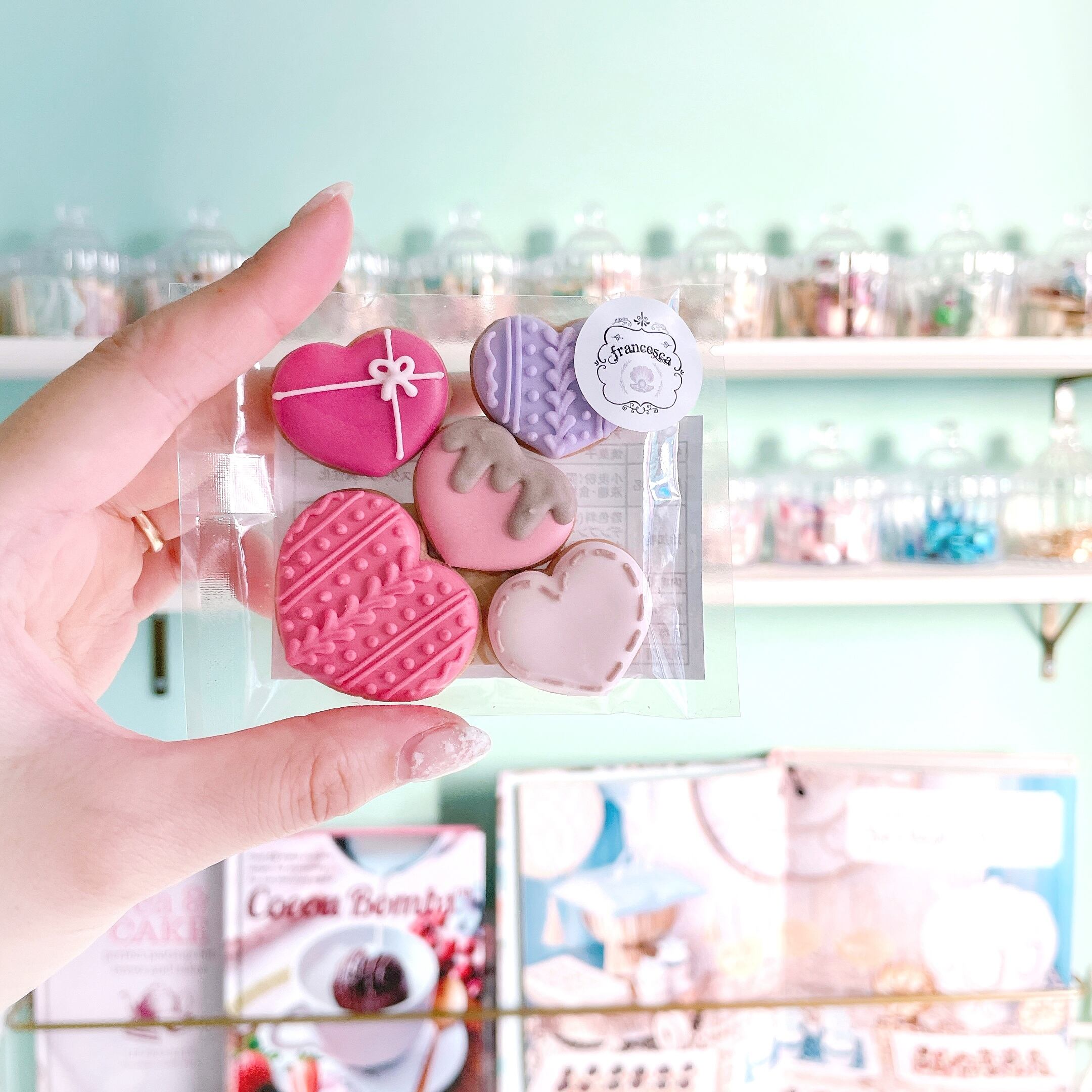 ミニハートのアイシングクッキー | Francesca von Sweets