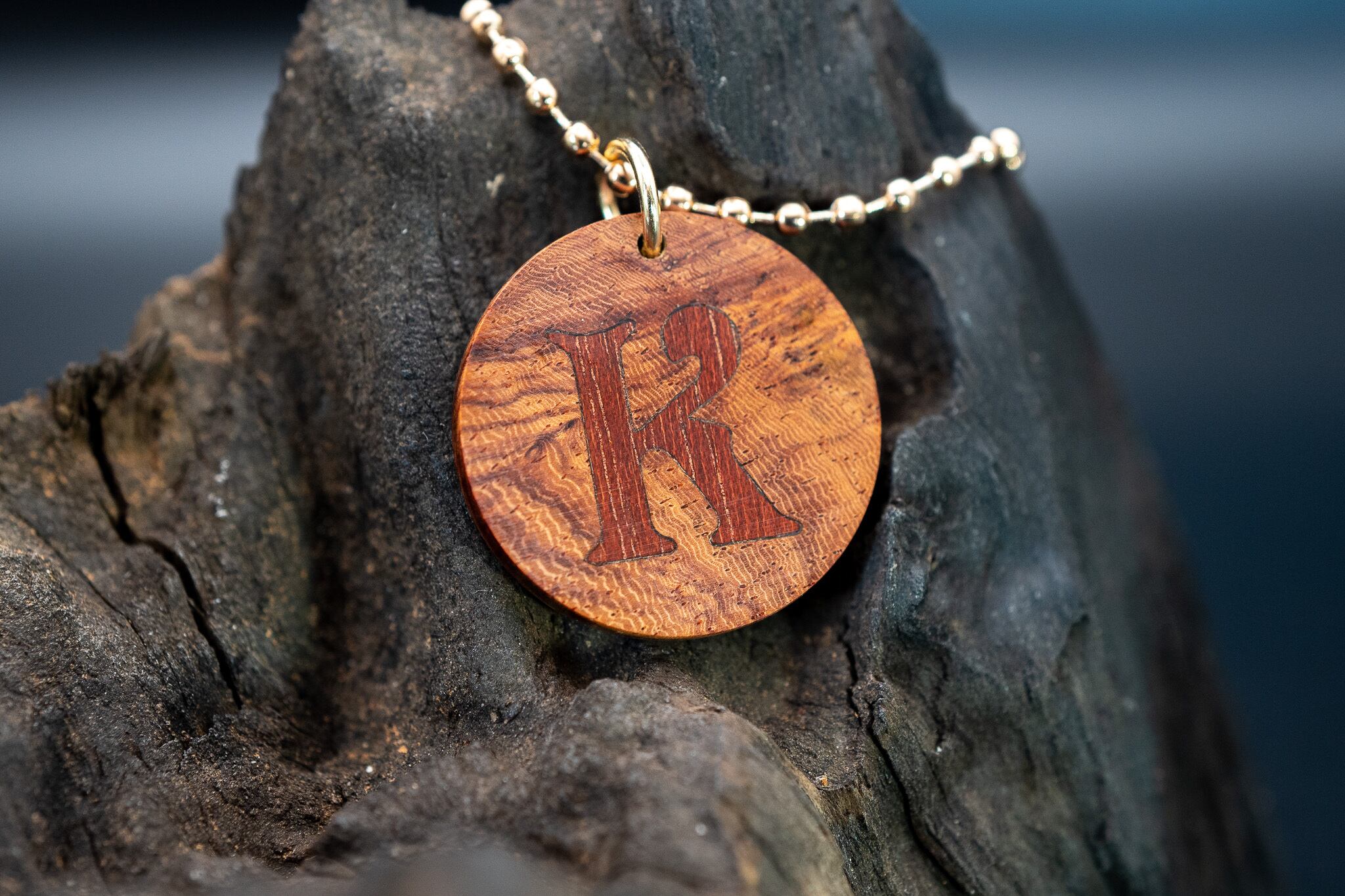 【最高峰の鳥眼杢】バーズアイローズウッド ラウンド タグ