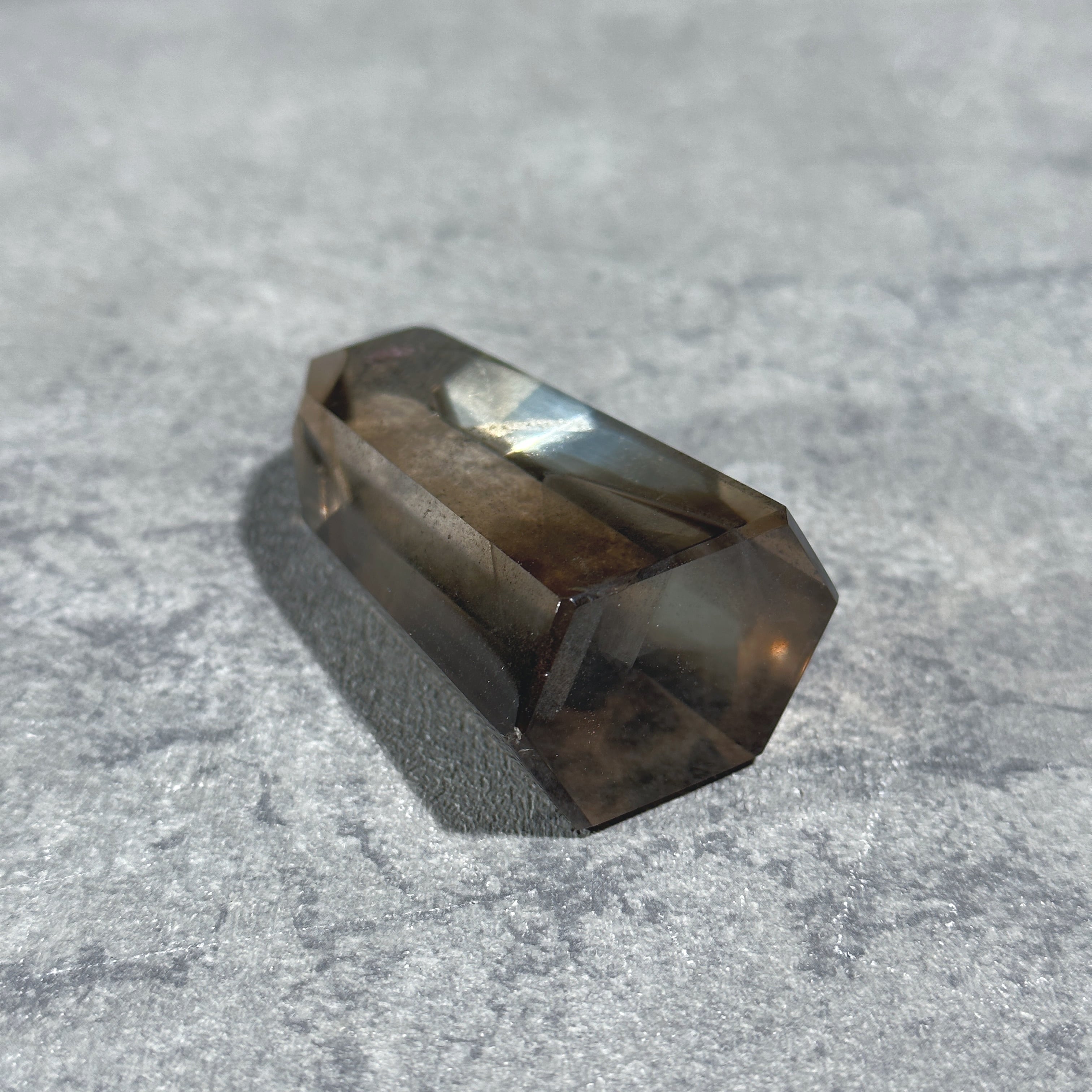 スモーキーファントムクォーツ タワー01◇ Smoky phantom quartz