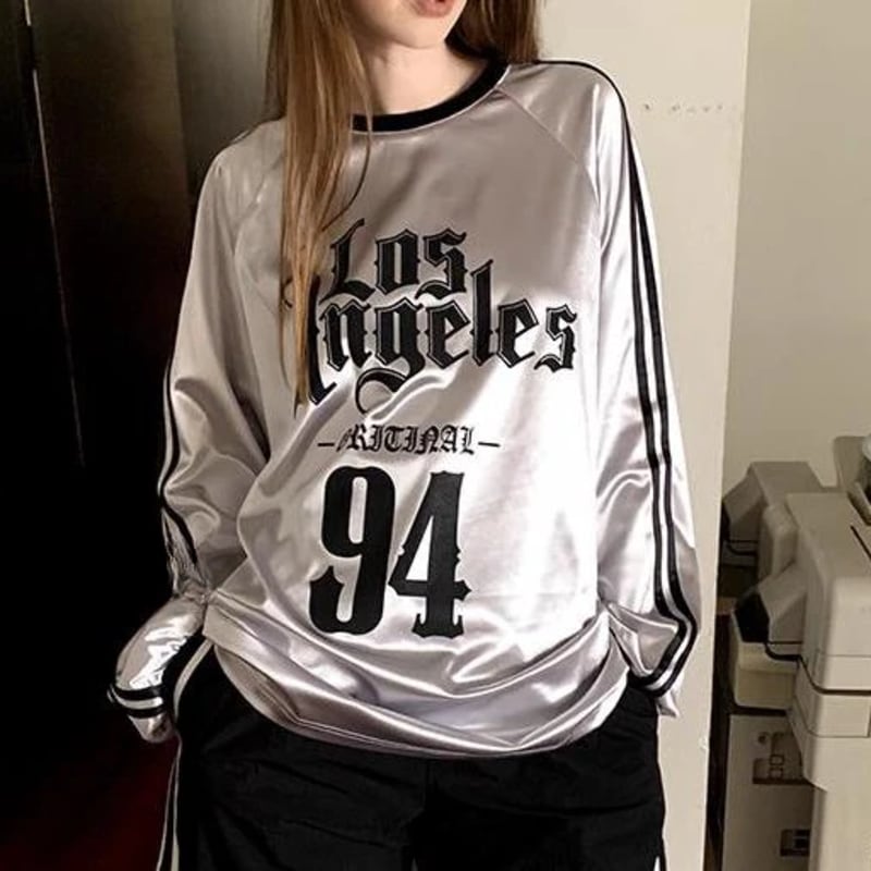 Sleeve line vintage logo tops 2 colors V2310