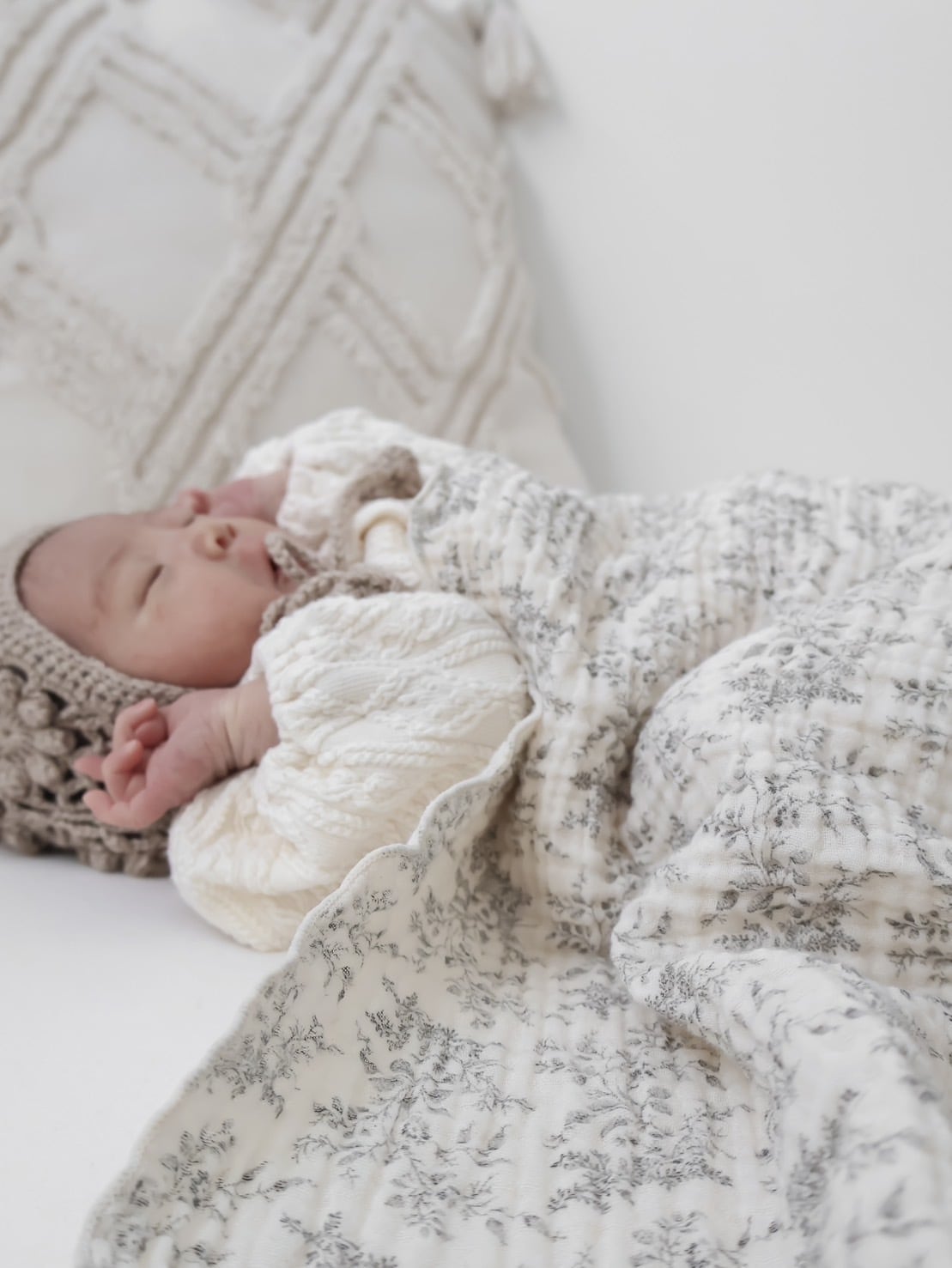 Sprinh gift set <frill pillow + floret blanket + floret purse set twin> ベビーピロー フリルピロー ベビー枕 ガーゼブランケット ガーゼケット 巾着ポーチ 出産祝い ギフトセット