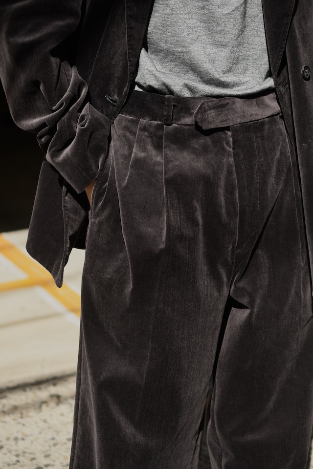 blurhms / Fade Velvet Two-tuck Slacks (FadeCharcoal)