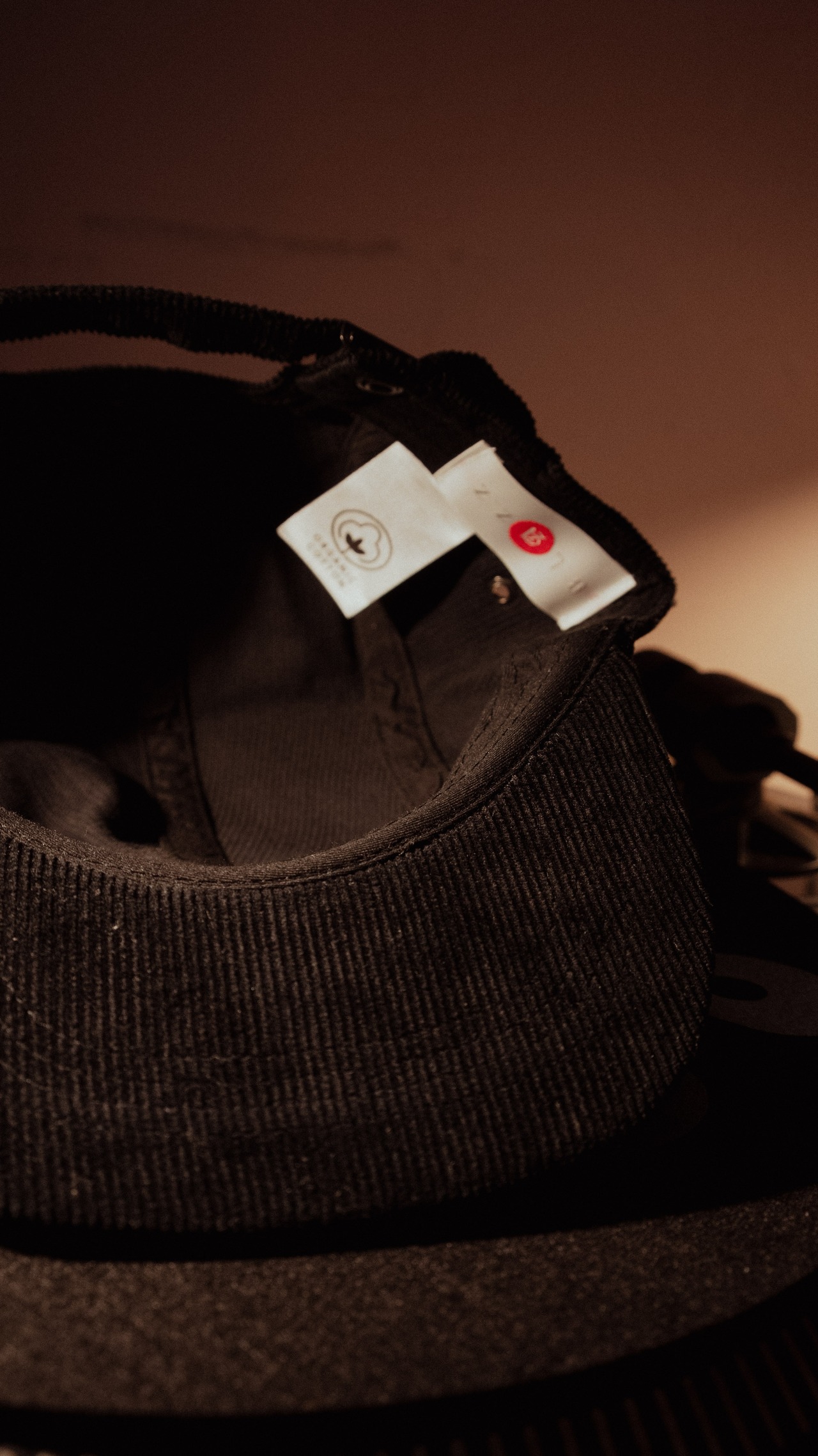 SMOKE ISLAND Corduroy Jet Cap [BLACK]