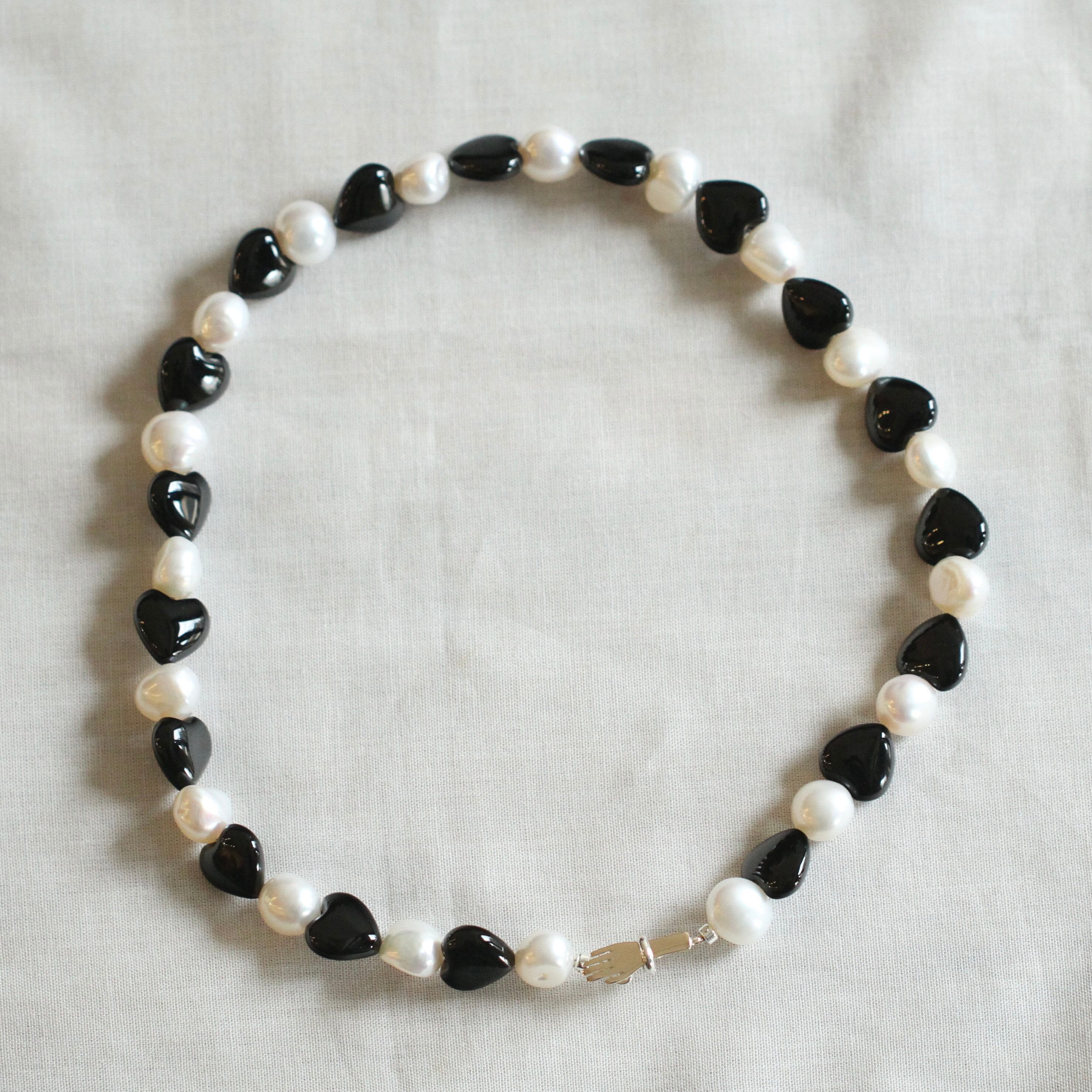 PALA【 womens 】onyx & pearl & hand parts necklace | Terminal
