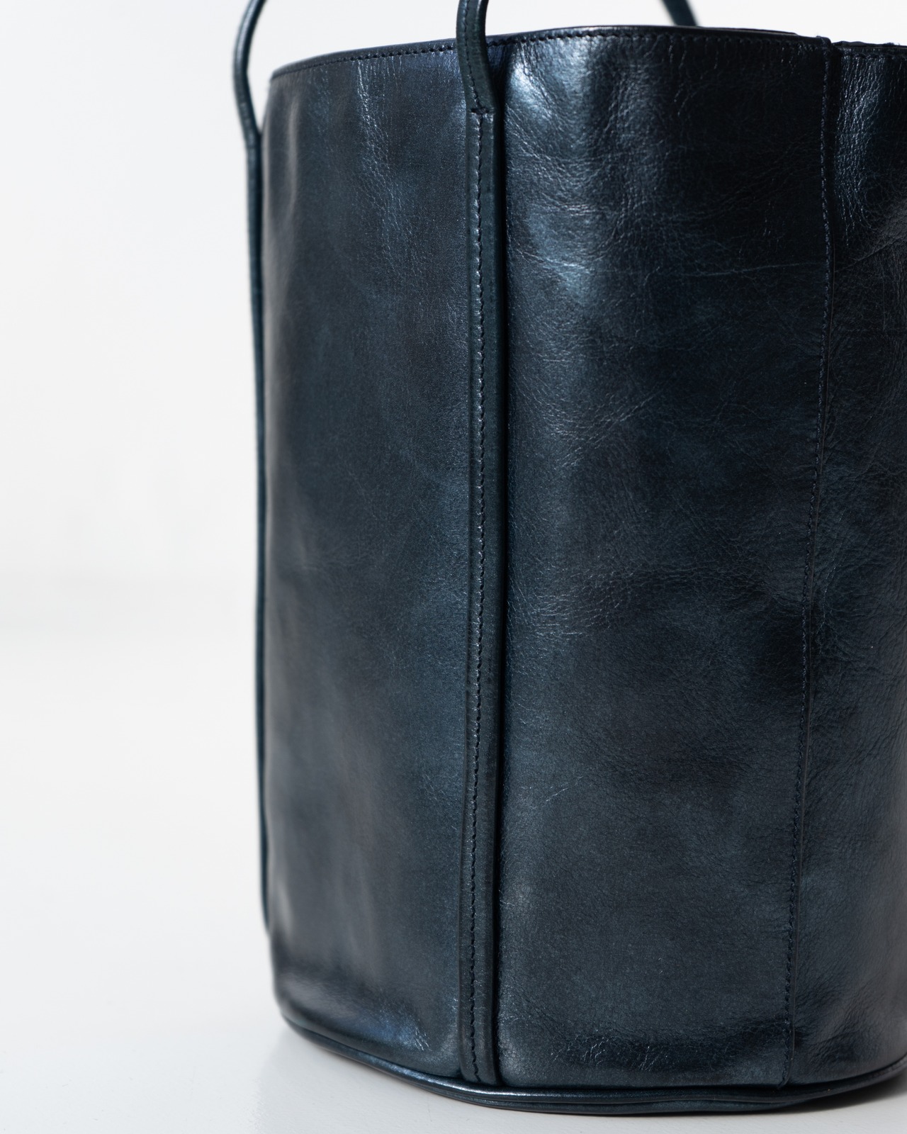 〈miu miu〉Bucket Bag