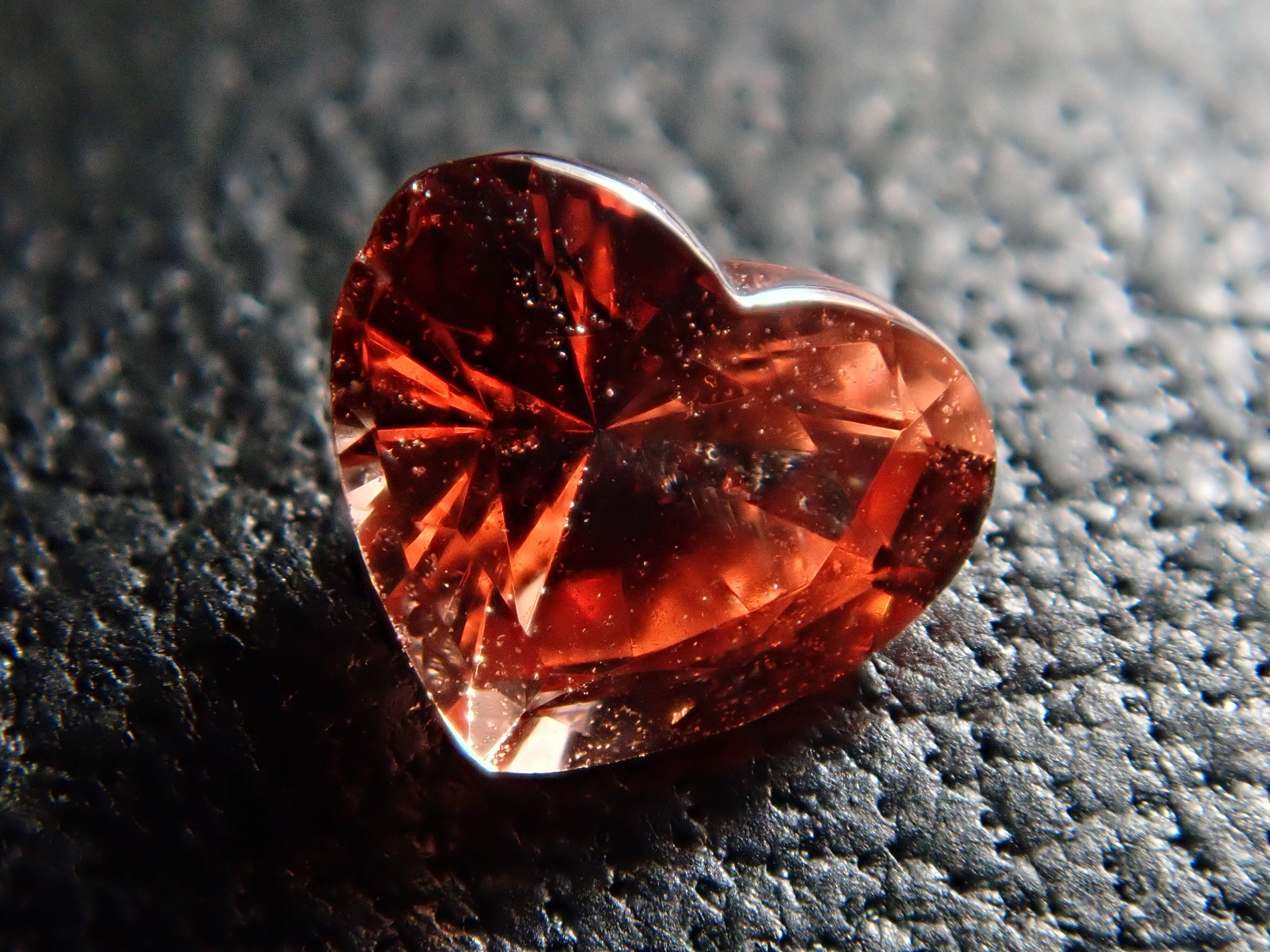 マダガスカル産オレンジサファイア 0.221ct