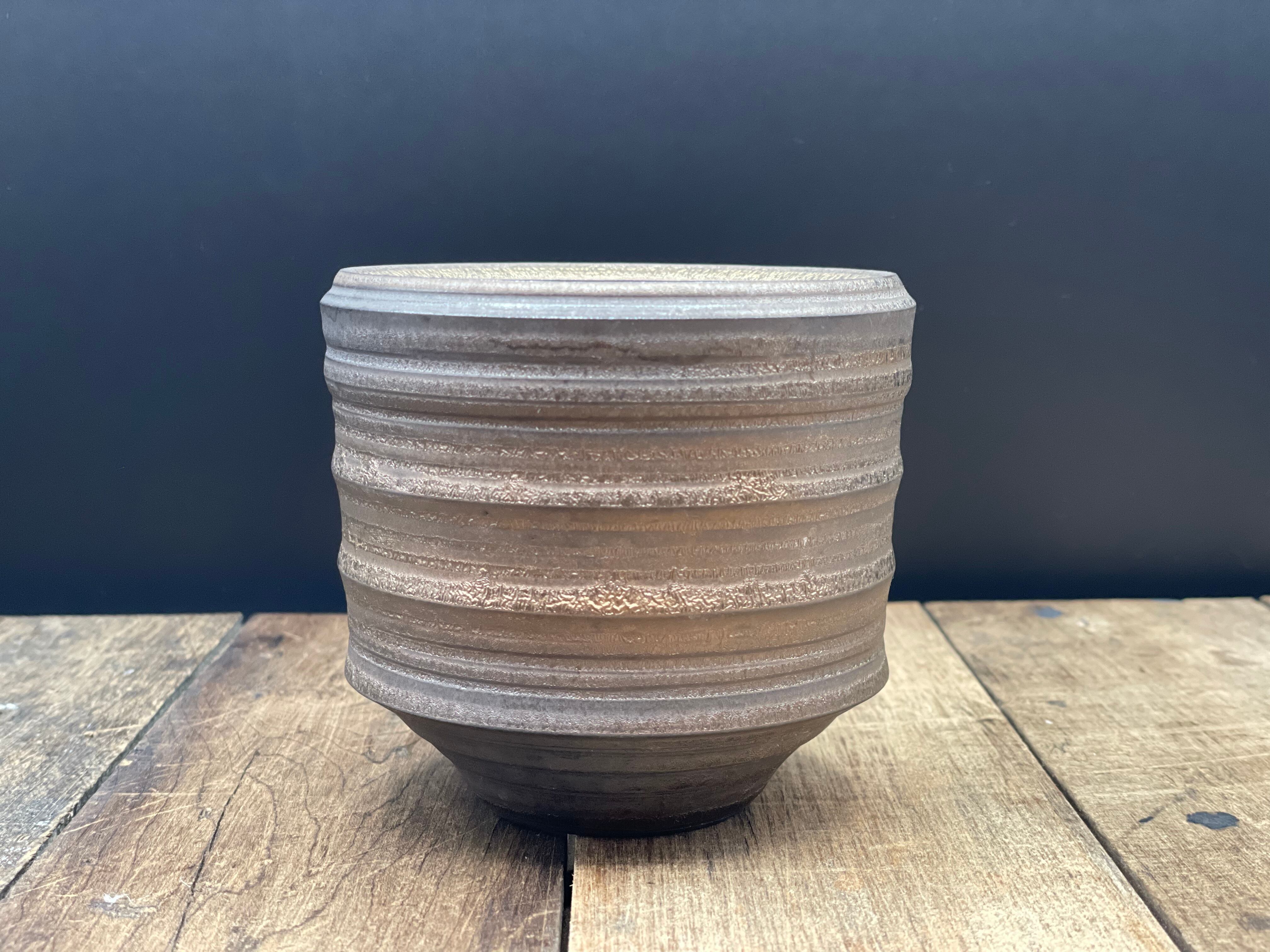 【田中元将】 plant pot