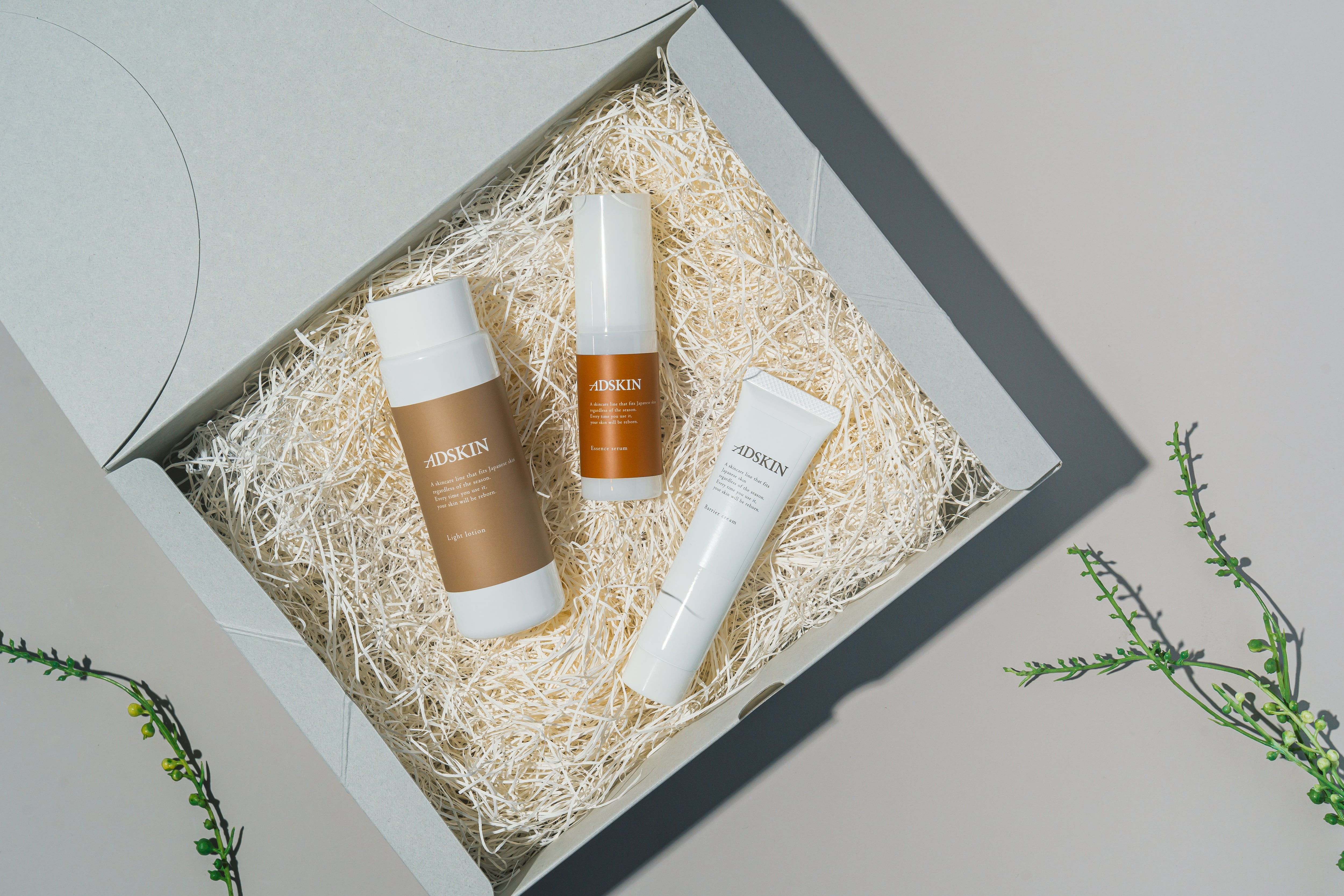 【定期便2ヶ月】ライトローション、エッセンスセラム、バリアクリーム