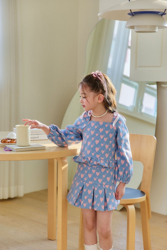 ラスト1 blue 5【即納】<berryberry>  Pesha set up (インナーパンツ付)