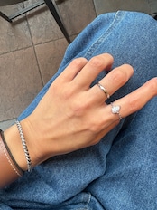 ツイストバングル