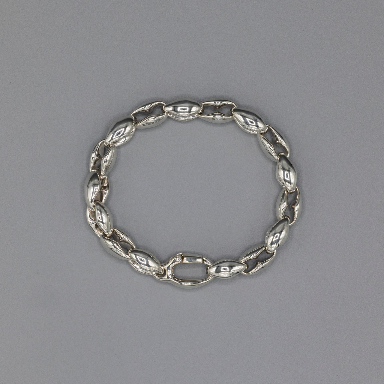 Round shape bracelet medium Silver