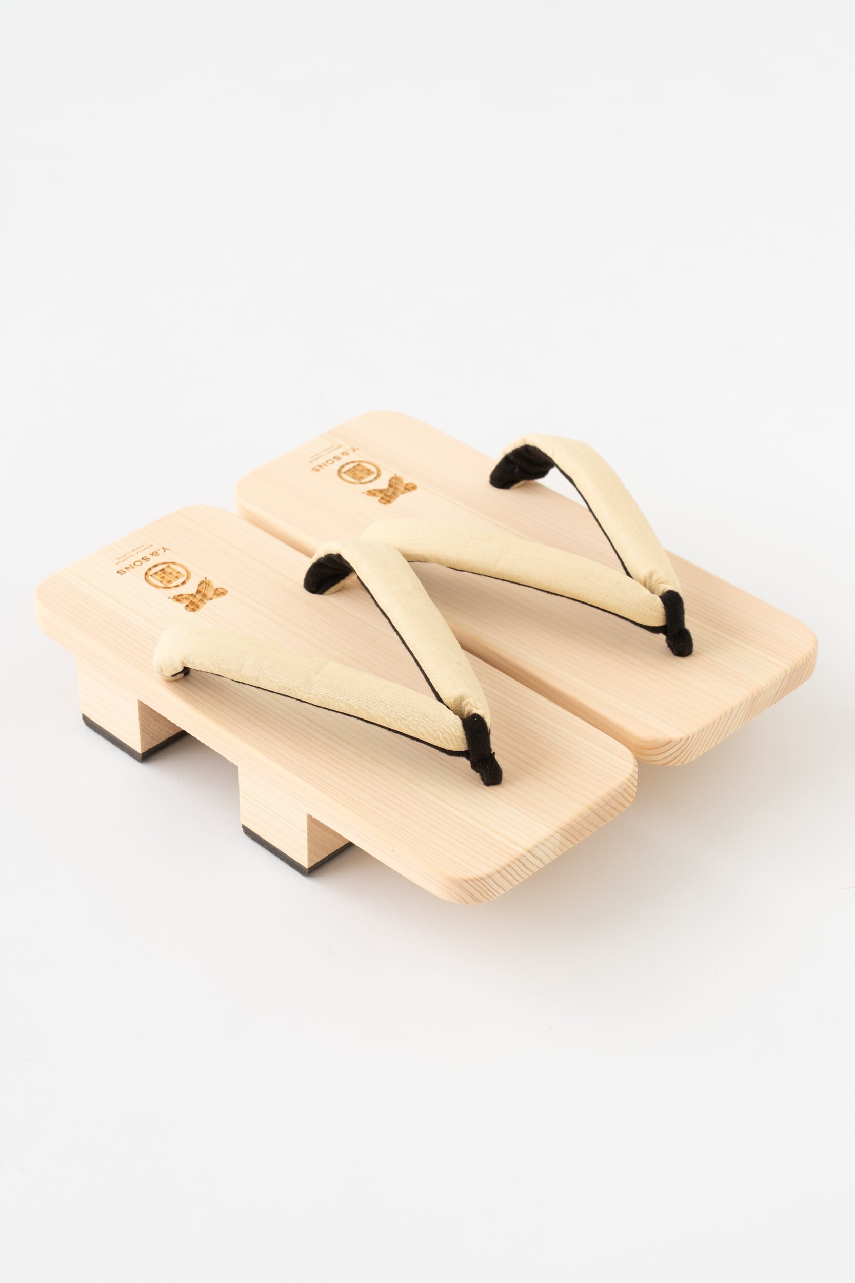 下駄 / 郡上木履別注 / vibramソール / BEIGE | Y. & SONS ONLINE STORE