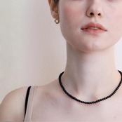 Noir Grain Necklace F0547