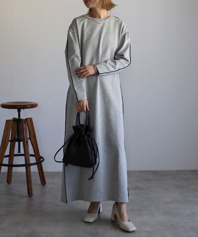 配色パイピングスウェットワンピース