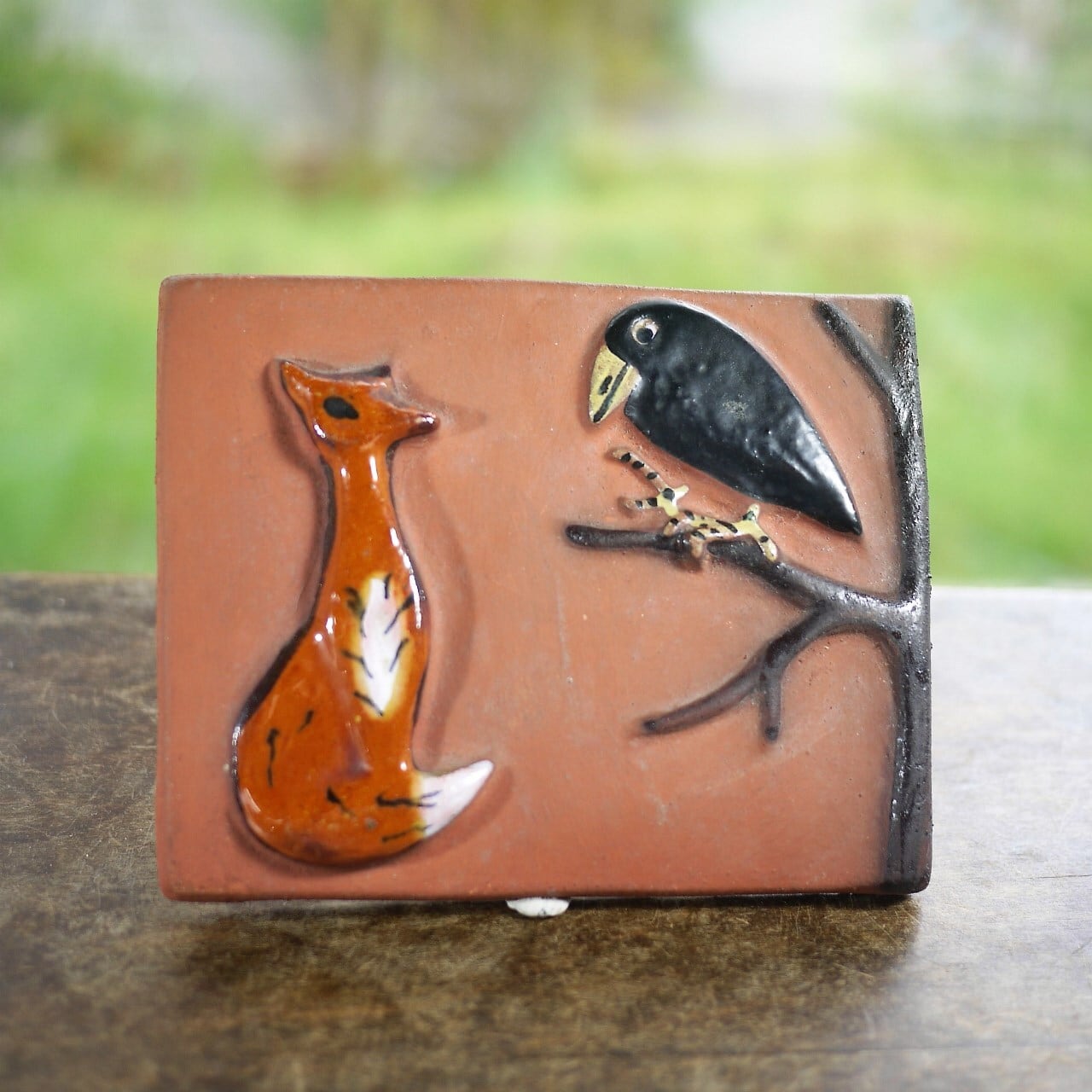 陶板 カラスとキツネ 壁掛飾り イソップ チェコ