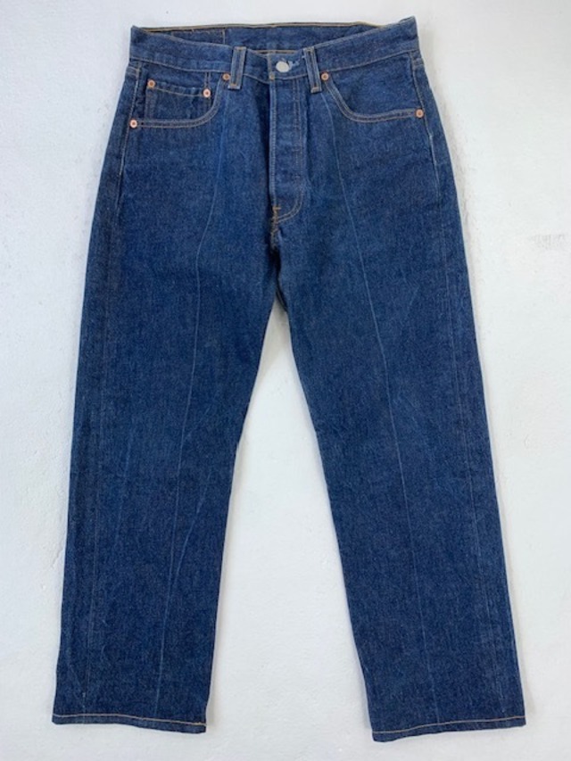 M-225  リーバイス Levis501レギュラー古着 1998年米国製刻印524   W78cm(ぐるり） 股下 66cm