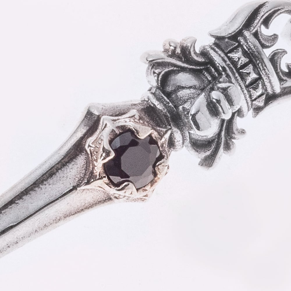 ゴールデンウィーク価格！2.0×13mm 18k ピアス　シルバー925 楽天市場】18金 フープピアス 18k 2×13 k18 輪っか 1ペア