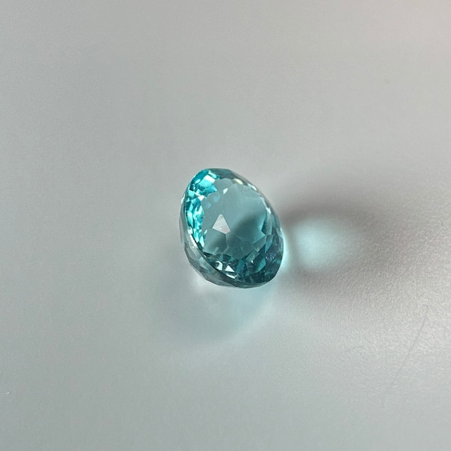 ⁂天然⁂　◇ネオンカラーアパタイト◇　2.41ct 　マダガスカル産