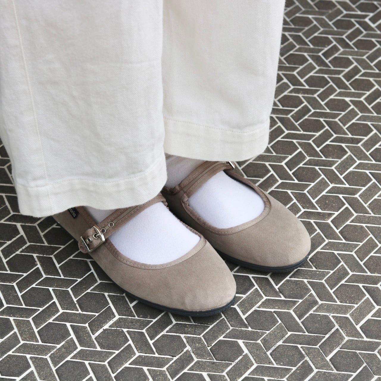victoria mercedes terciopelo ベロアストラップシューズ | Zakka so-la