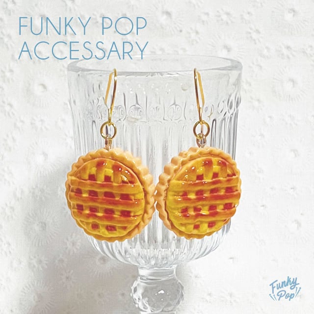 ❁送料無料❁fac0092❁(箱入り)ミニチュア アップルパイ ピアス