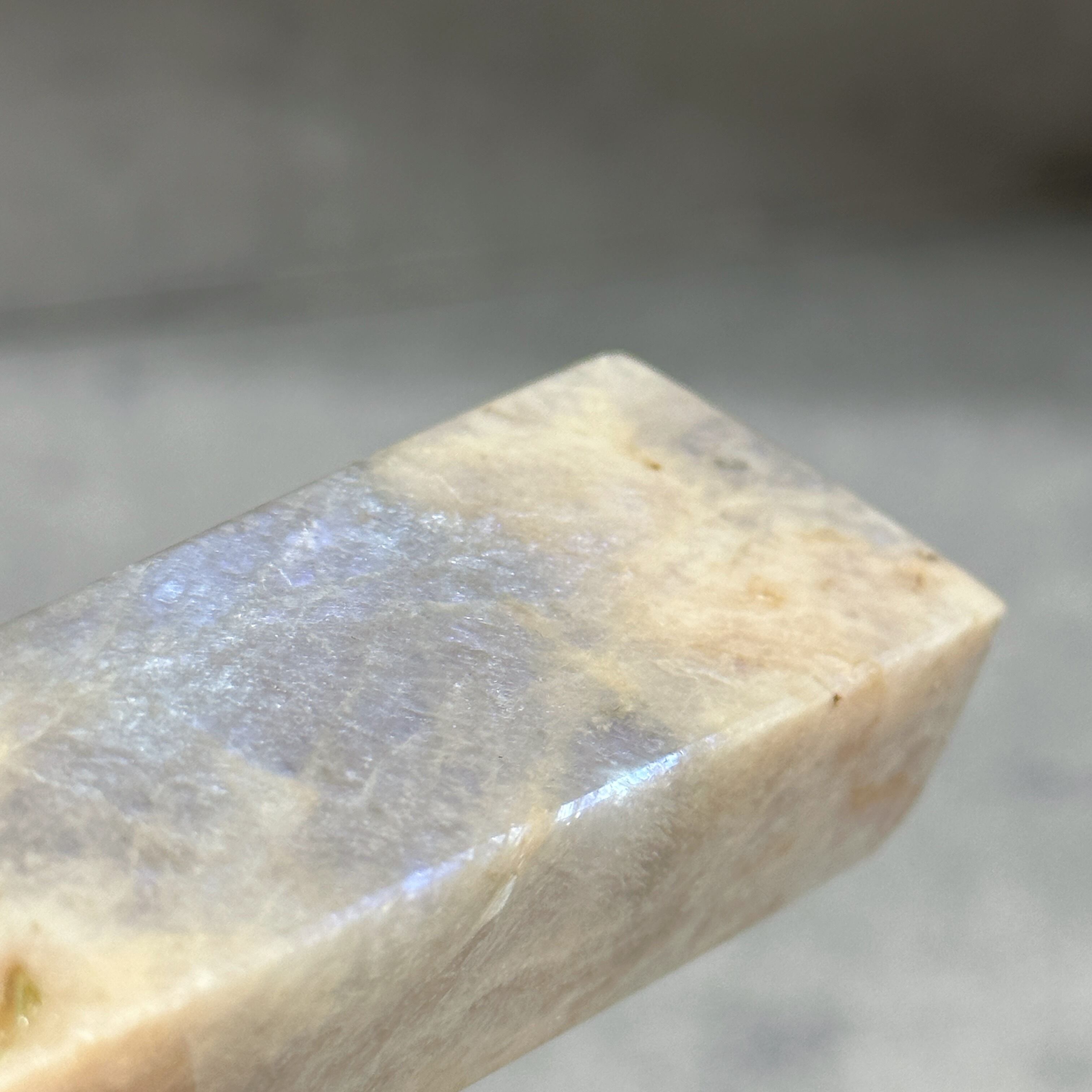 サン＆ムーンストーン タワー24◇ Sun & Moon Stone ◇ 天然石・鉱物