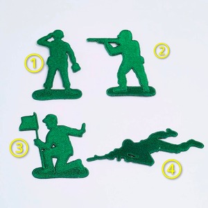 送料無料！ ★刺繍アイロンワッペン★【 トイストーリー ( TOY STORY ) 】グリーンアーミーメン / ソルジャー〚アメリカン雑貨 アメトイ〛
