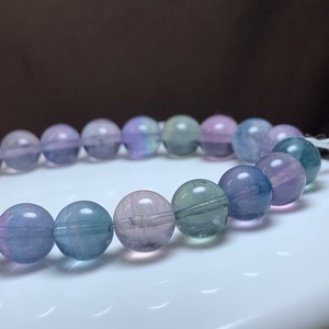 5.透明度高☆美グラデーションフローライト・ブレスレット