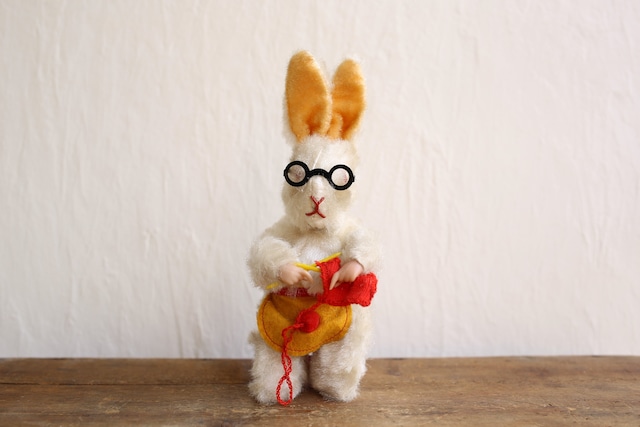 アンティーク ヴィンテージ ドイツ max carl ゼンマイおもちゃ 「編み物をするウサギ」N-03344