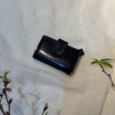 B.stuff 限定・新型 三つ折りコンパクトお財布(クロ)